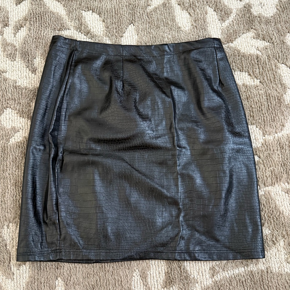 Black skirt